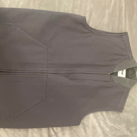 ARITZIA VEST - Picture 2 of 4